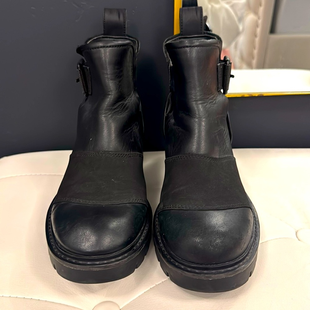 UGG Black Leather Ankle Boots Booties